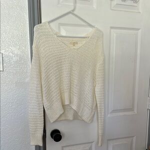 La Hearts Cream V-Neck Cropped Sweater